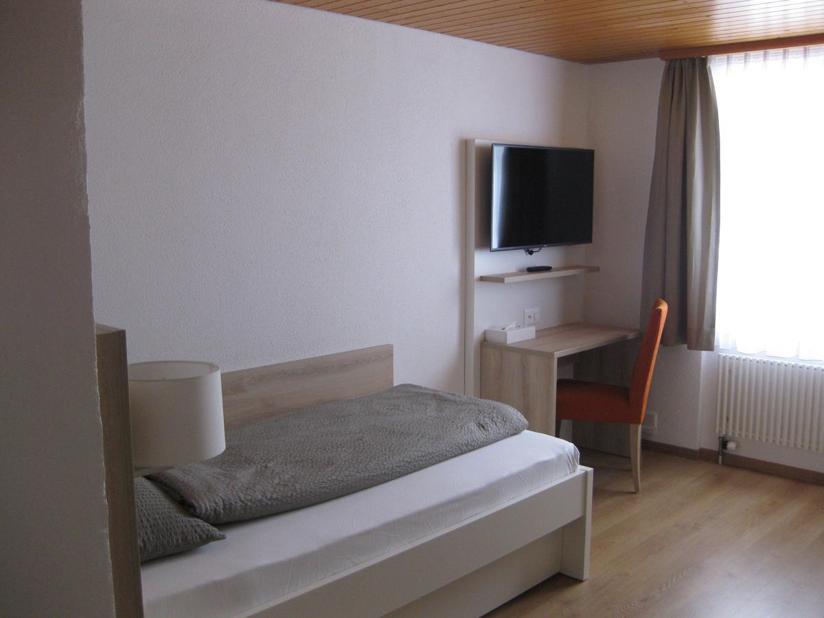 Hotel Hubertus Obergesteln ภายนอก รูปภาพ