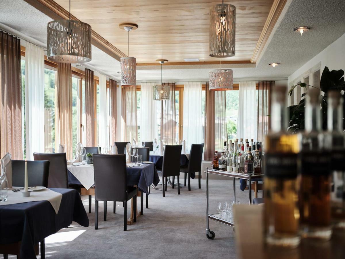 Hotel Hubertus Obergesteln ภายนอก รูปภาพ